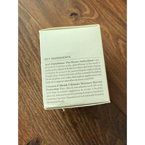 PERRICONE MD Essential Fx Acyl-Glutathione Smoothing&Brightening Eye Cream - Picture 3 of 6